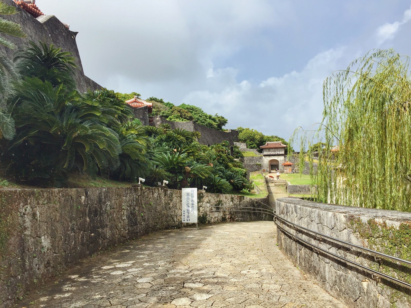 🚶 슈리 긴조초 돌길 (슈리킨죠초 이시다타미미치) 이미지 5